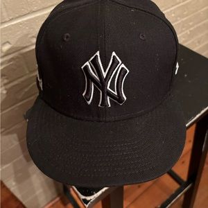 Yankees Genuine Merchandise Cap